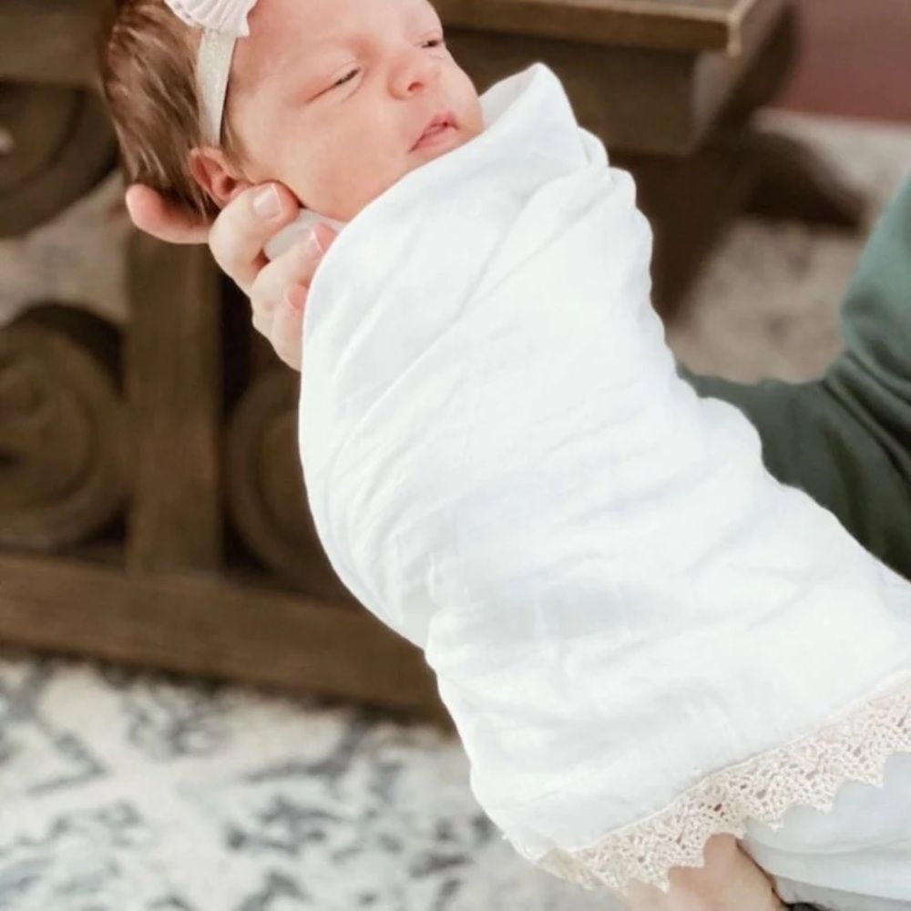Newborn Set Swaddle Muslin Pacifier/Teether Set - Picture 5 of 5
